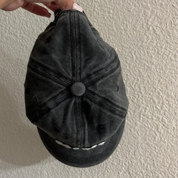 Mama & Mini Caps - Picture 3 of 5